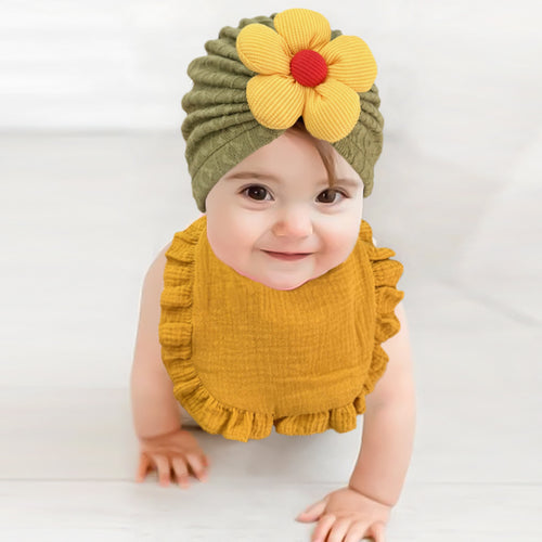 Moonpuff Organic Muslin Hat & Bib Gift Set